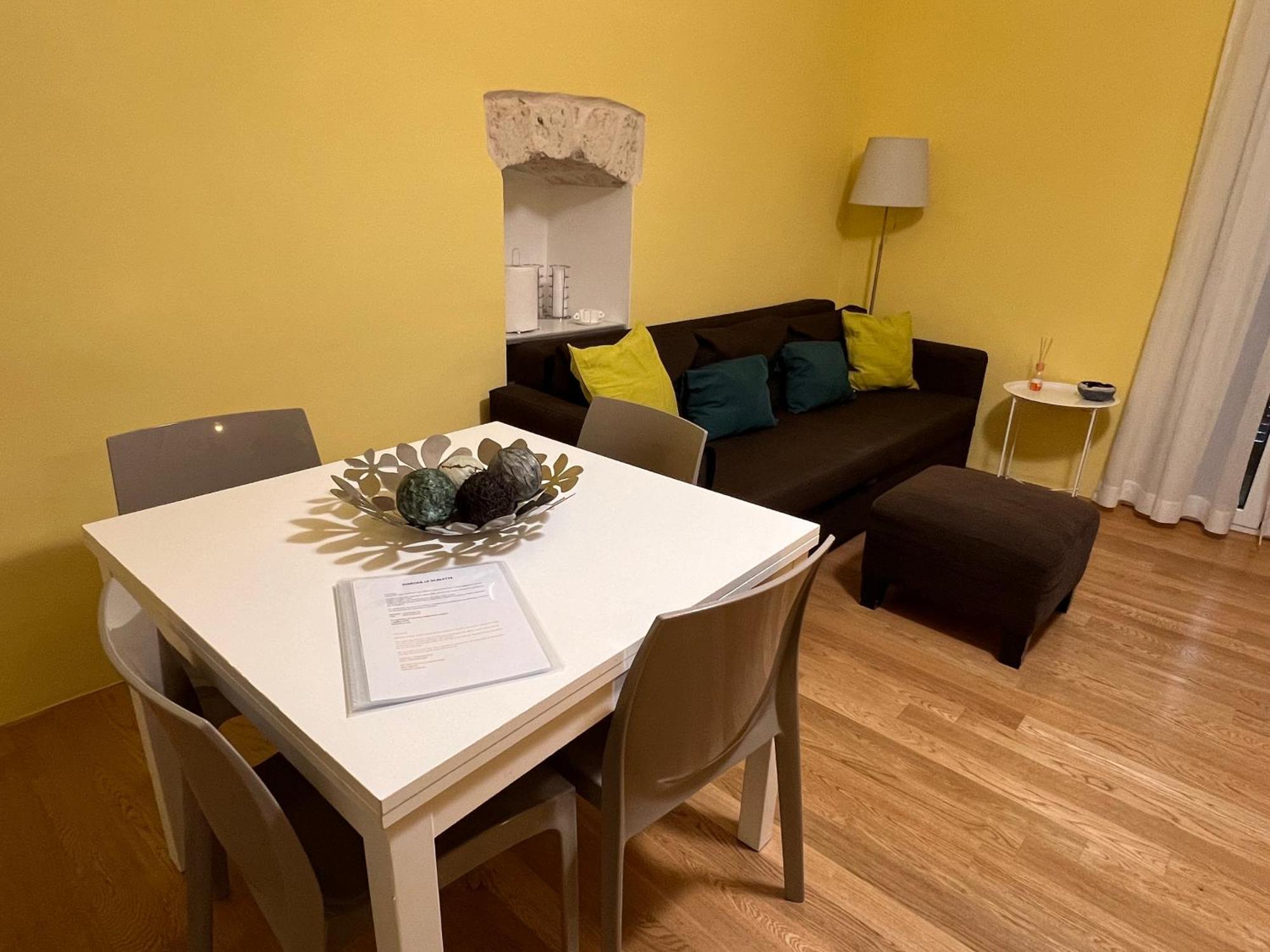 Dimora Le Scalette Apartment Bari Exteriör bild