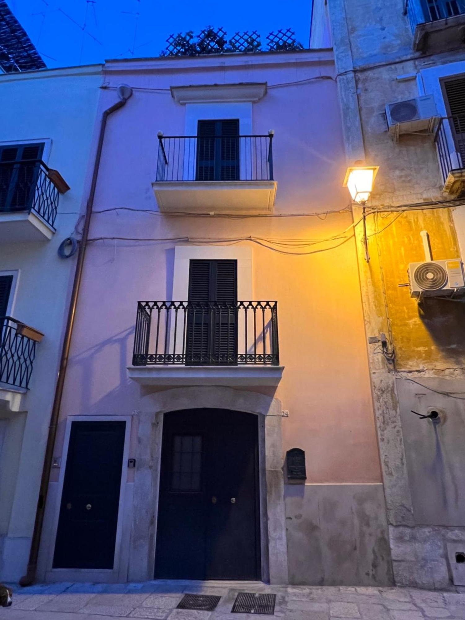 Dimora Le Scalette Apartment Bari Exteriör bild