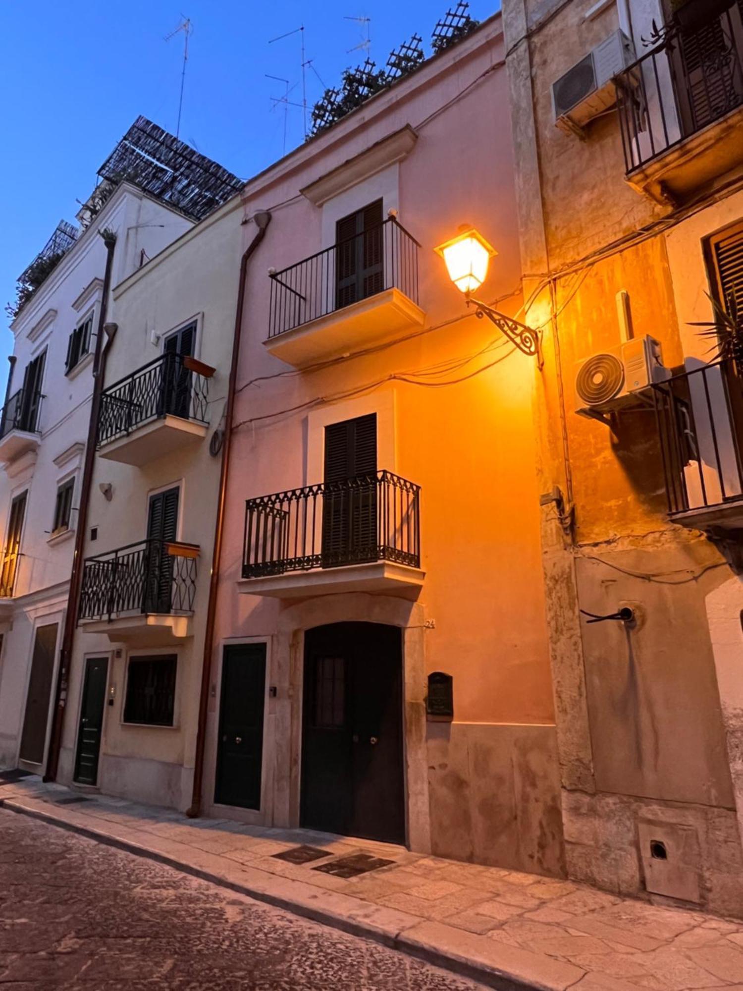 Dimora Le Scalette Apartment Bari Exteriör bild