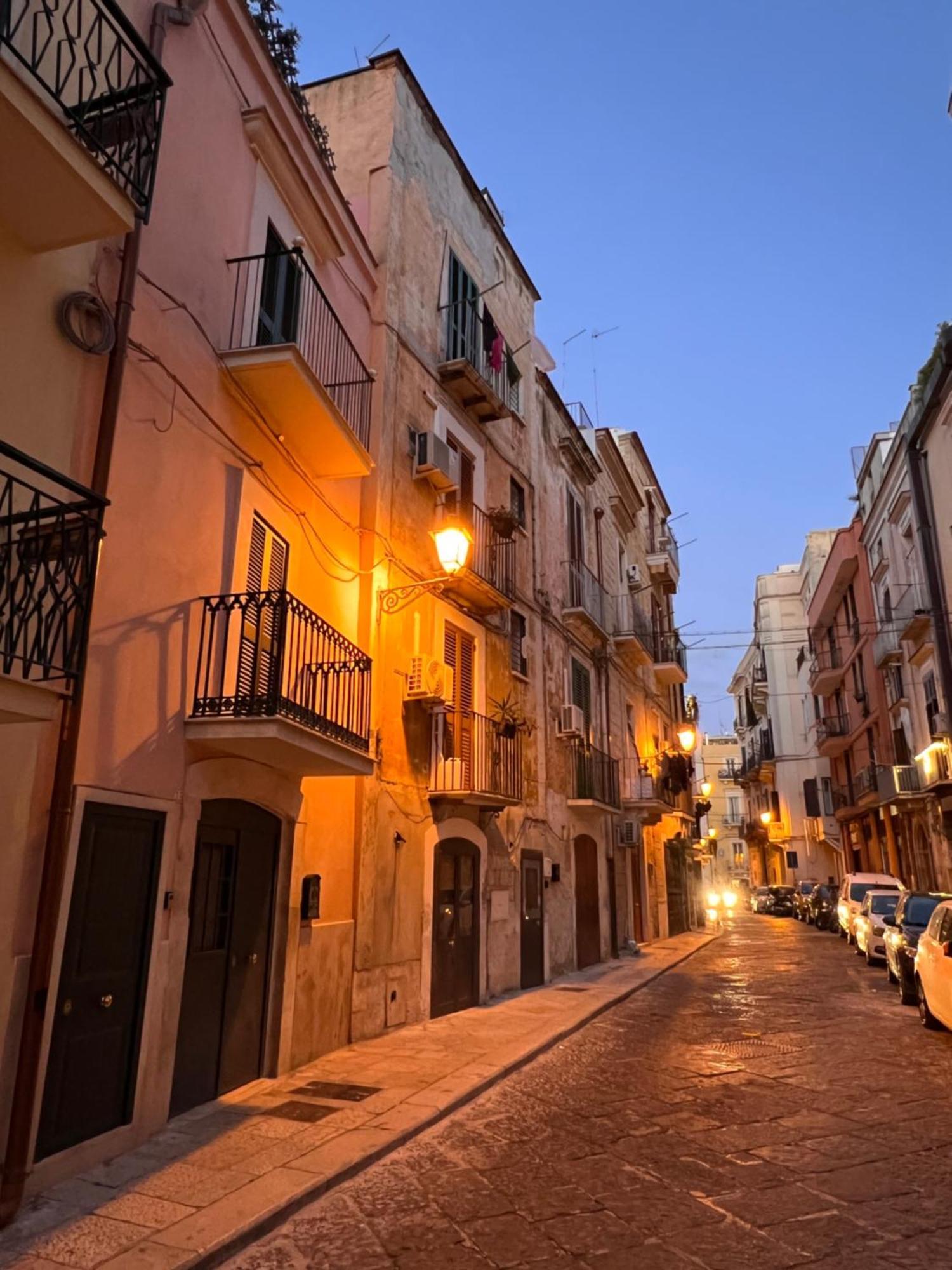 Dimora Le Scalette Apartment Bari Exteriör bild