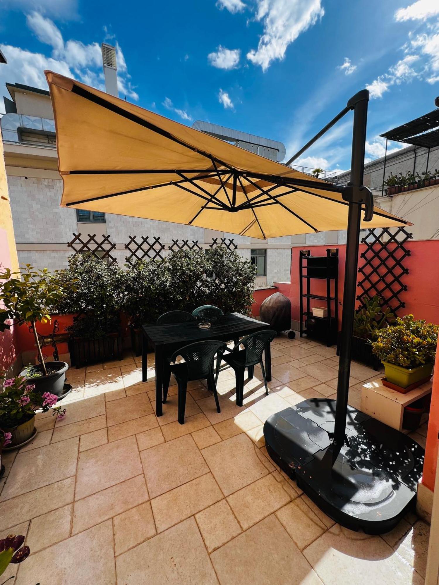 Dimora Le Scalette Apartment Bari Exteriör bild